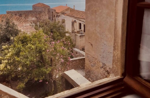 Κατοικία στο Βυζαντινό Κάστρο της Μονεμβασιάς με θέα θάλασσα