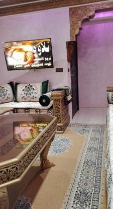 شقة قرب المطارairport Apartement & beaches, only family