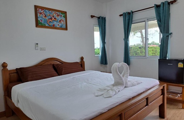 เรือนจำปา ( Rueanjumpa resort )