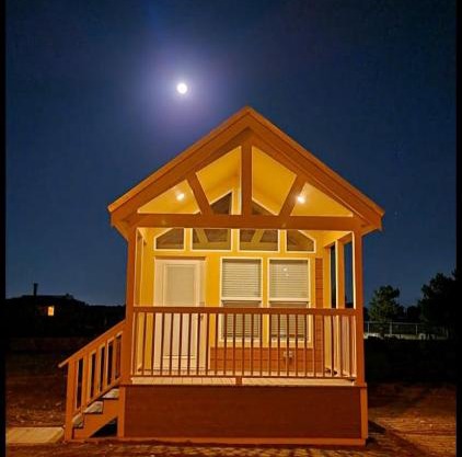 073 Tiny Home nr Grand Canyon South Rim Sleeps 8