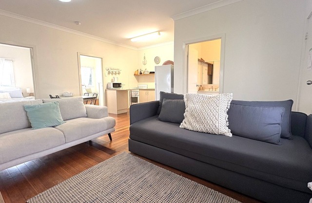 1-2 Yarran Street - Two Bedroom Cottage