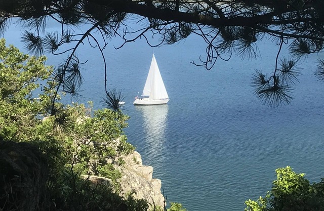 1.5 km from the pier for Bréhat: Gite Ty Tophe