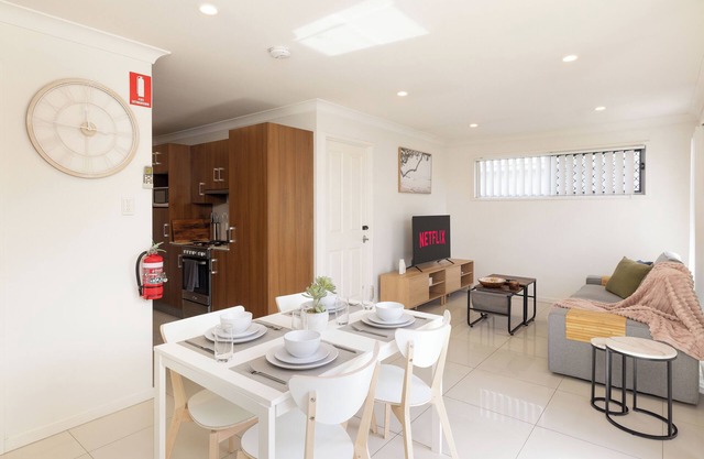 1 Bdr Apt! Spotless! Garage Parking! 316D1