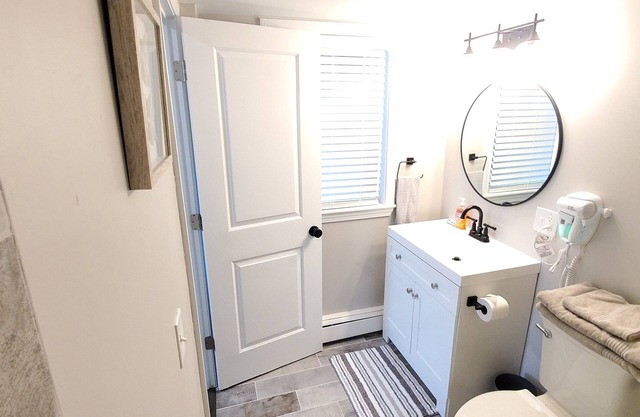 1 Bed near downtown