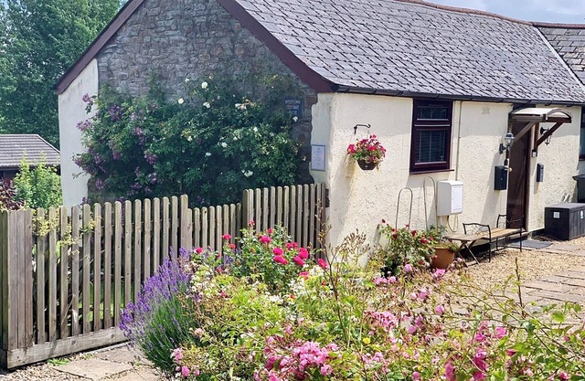 1 bedroom accommodation in Near Woolsery