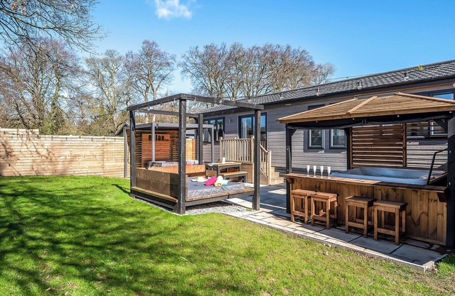 1 bedroom accommodation in Raywell, Beverley