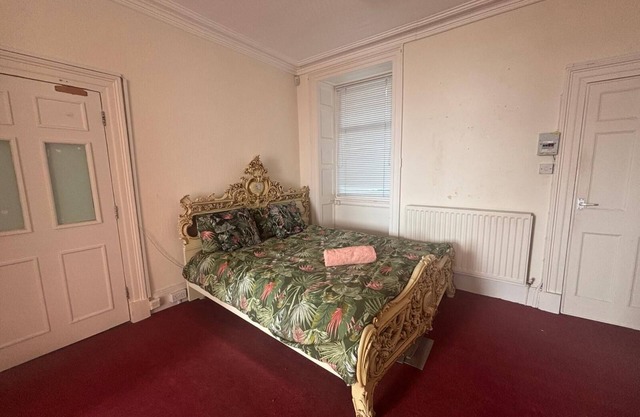1-Bedroom Apartment with Sea View – Sleeps 4 – Douglas