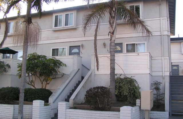1 Block From The Beach!