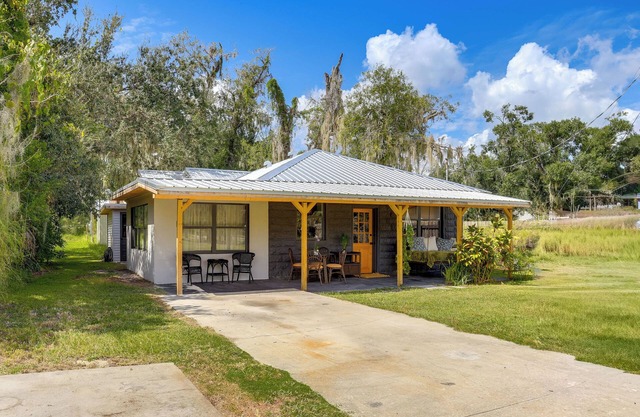 < 1 Mi to Downtown Arcadia: Tranquil Wooded Escape