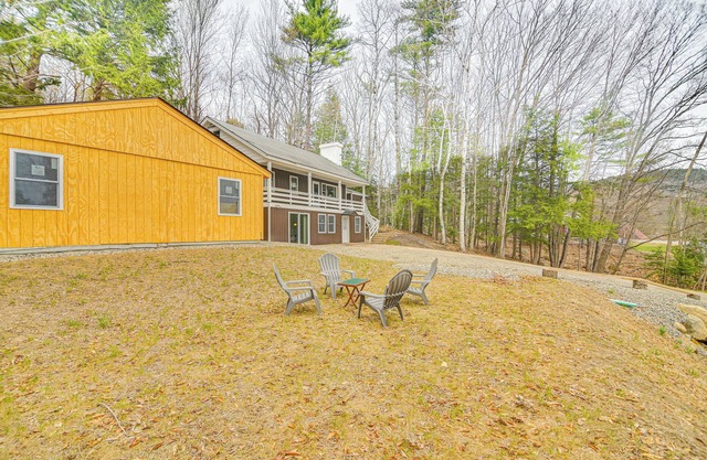 1 Mi to Story Land: Spacious Cabin in Bartlett