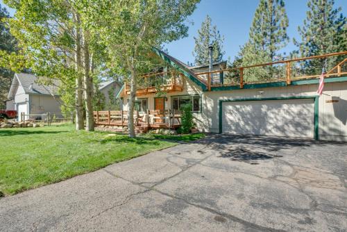 10 Mi to Lake Tahoe Beaches Home with Pool Table