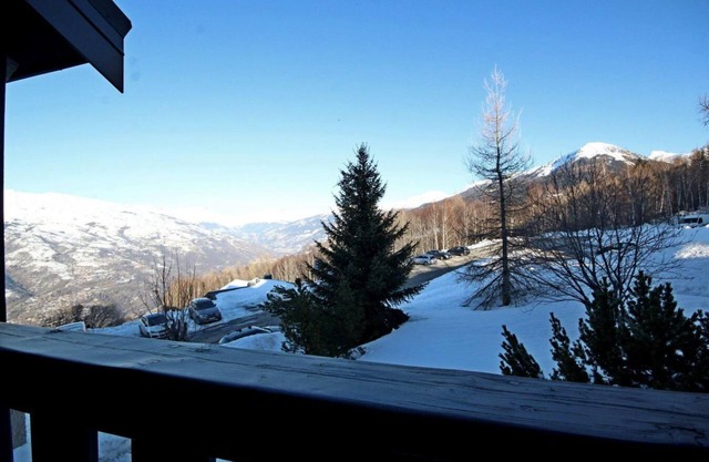100m from ski slopes, Ground floor, balcony, tv, ski locker, 24m², Montalbert