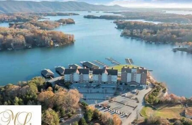 #110 Pointe - 1 Bedroom Lakefront Condo at Mariners SML