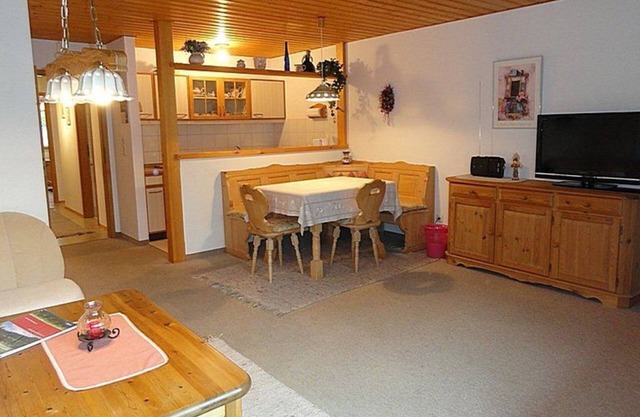11A-3 - Alpine-style apartment for 4 people, balcony with mountain view - Holiday apartments in the