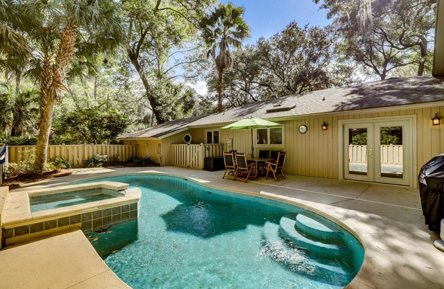 12 Deer Run - Private beach retreat in the heart of Sea Pines!