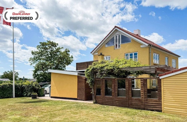 12 person holiday home in Børkop