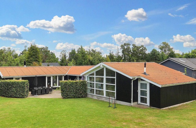 14 person holiday home in Væggerløse-By Traum