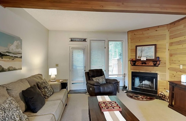 14 Winding Way | Ski In/Out, Near Golf Resort!