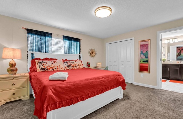 15 min Disney + Water Park+ Golf +Free Resort