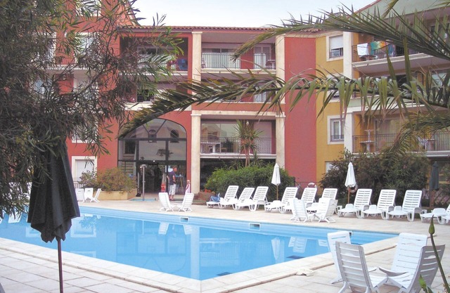 150 m de la plage | 7 personnes Cuisinette balcon
