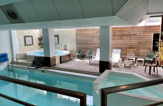150m from ski slopes, 1st floor, view ski slopes, fitness, swimming pool, sauna, tv, ski locker