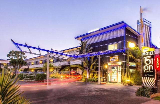 151 On London Motel & Conference Centre