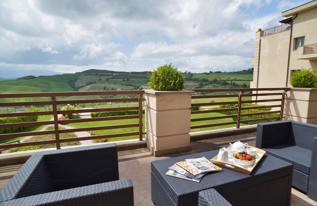 1600 square feet, 2 bedrooms, 2 bathrooms, kitchen living & terrace with view