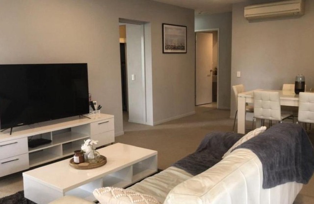 #18 Outlook Caloundra, Modern, Town Centre