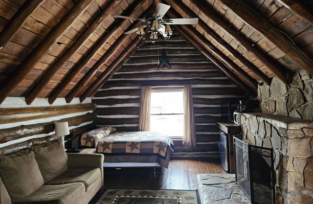 1930s and 40s cabins located in the heart of the Laural highlands. Cabin 4