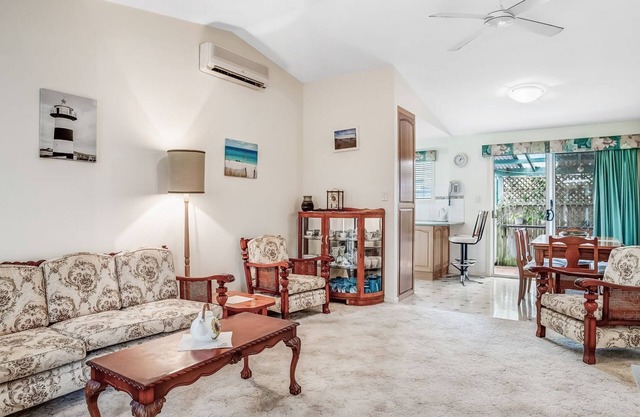 2 12 Cypress Street - Just Like Home