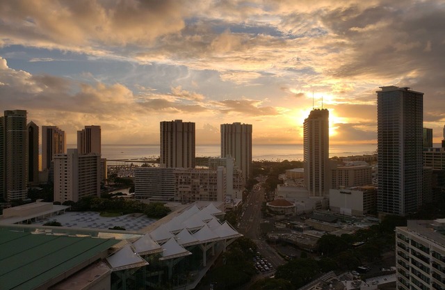2 Bed 2 Bath Condo - Stunning Ocean views, Spacious, Clean and Comfortable