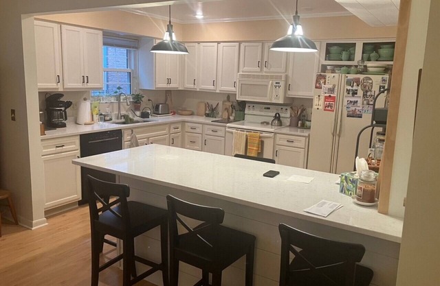 2 Bedroom 2 Bath Condo In East Hyde Park on Wasson Way Trail with Pool