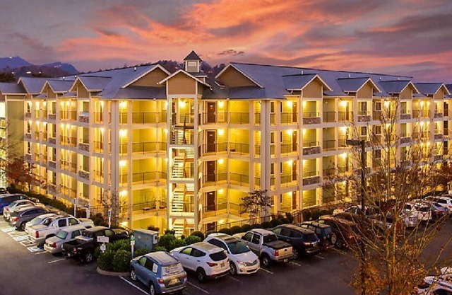 2 Bedroom 2 Bath near Pigeon Forge and Great Smoky Mountains National Park