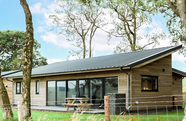 2 bedroom accommodation in Gatehouse of Fleet, near Kirkcudbright