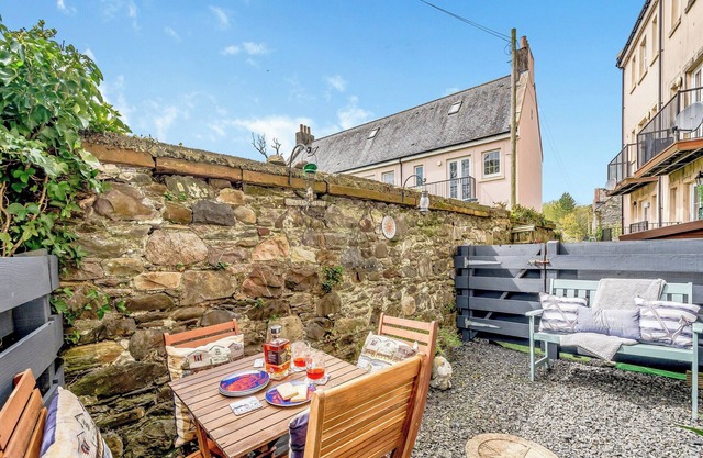 2 bedroom accommodation in Newton Stewart