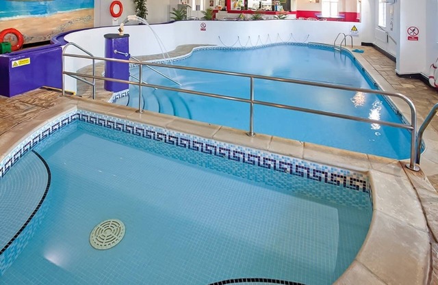 2 bedroom accommodation in Penzance