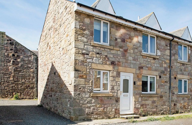 2 bedroom accommodation in Seahouses