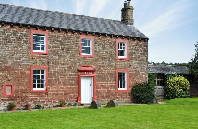 2 bedroom accommodation in Greenwell, near Brampton