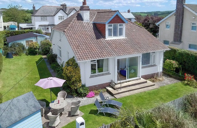 2 bedroom accommodation in Stratton, near Bude