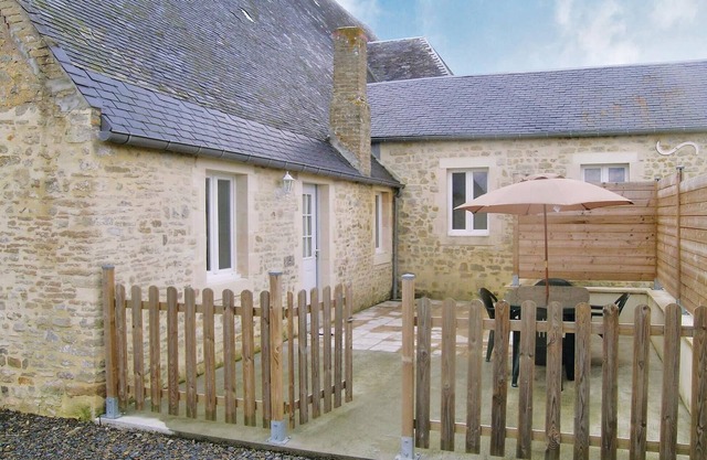 2 bedroom amazing home in Deux-Jumeaux