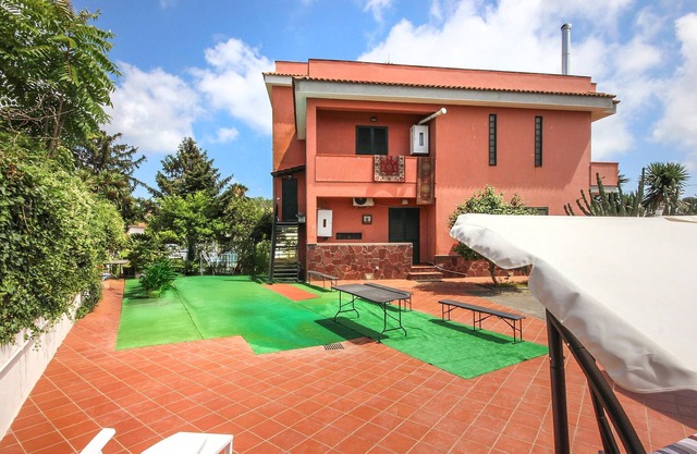 2 bedroom awesome home in Pozzuoli