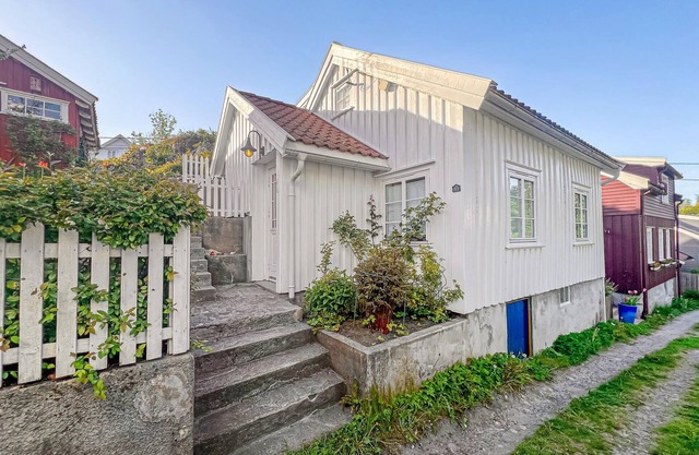 2 bedroom gorgeous home in Grimstad