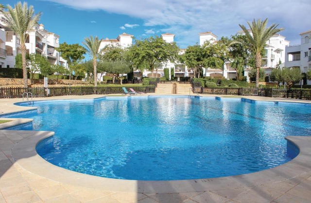 2 Bedroom Lovely Apartment In Roldan