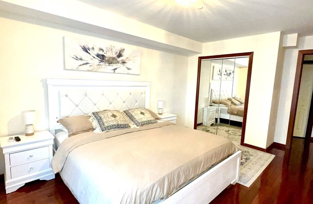 2 bedroom luxury apartment in New York