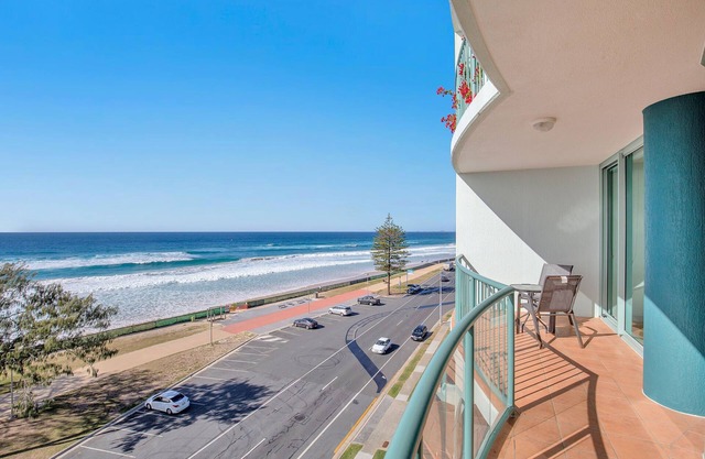 2 Bedroom Ocean View Apartment
