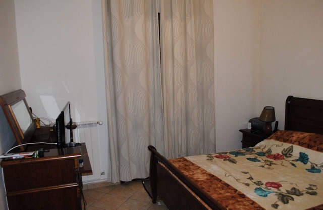 2 Bedroom one-storey Villa (7 stops from Rome Termini)
