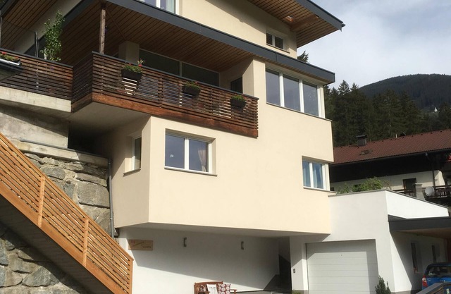2 Bedrooms, large living area, bathroom & seperate WC, furnished Terrace, max 5