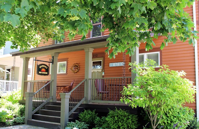 2 blocks from Lake Michigan family friendly