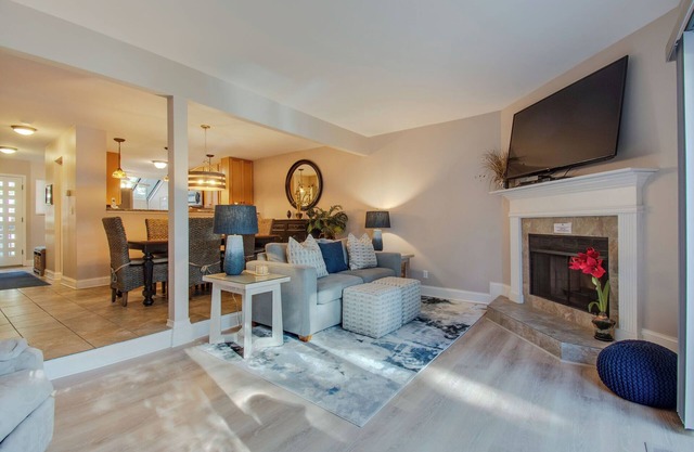 2 BR Beachwalk condo in Shipyard-steps to the beach and across from the Sonesta