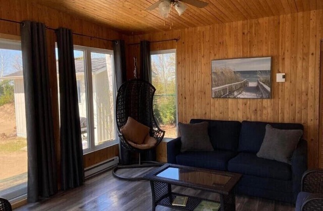 2-Chalet on Lac St Jean/private beach CITQ 301480